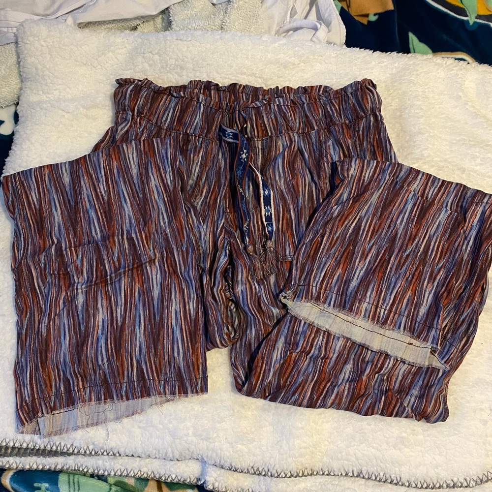 Colored waistband pants